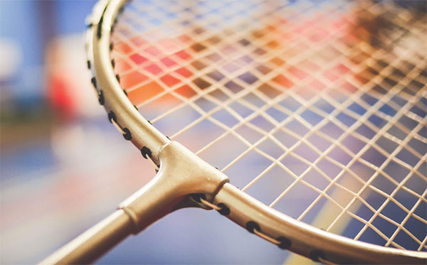 初學者該怎么選擇羽毛球線呢？快來看看！